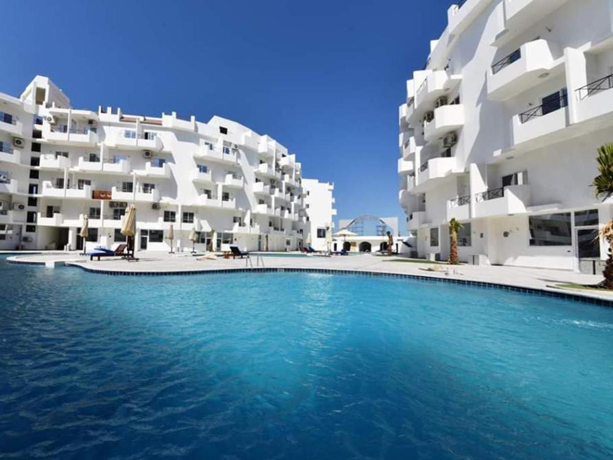 Apartment Bella Vita Near The Sea Redsealine Hurghada Bagian luar foto
