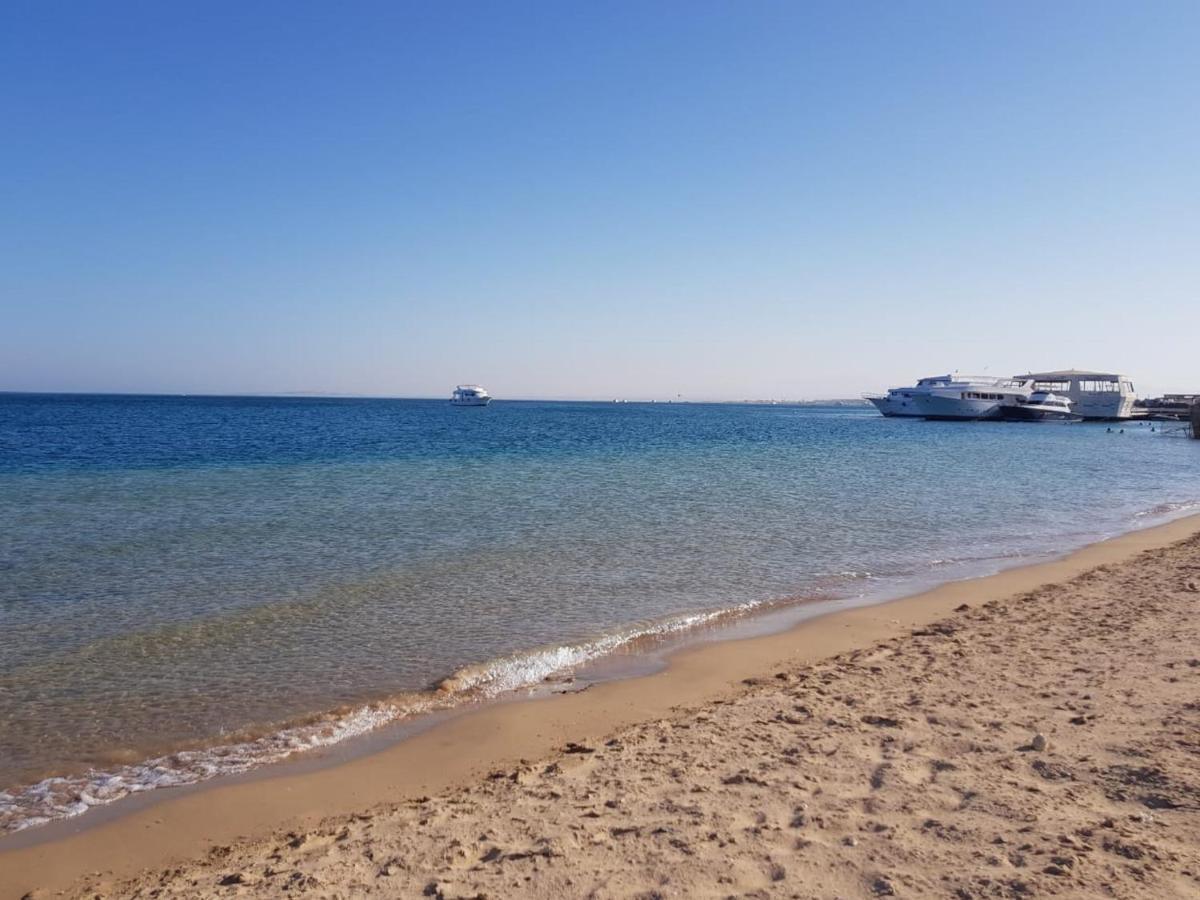 Apartment Bella Vita Near The Sea Redsealine Hurghada Bagian luar foto