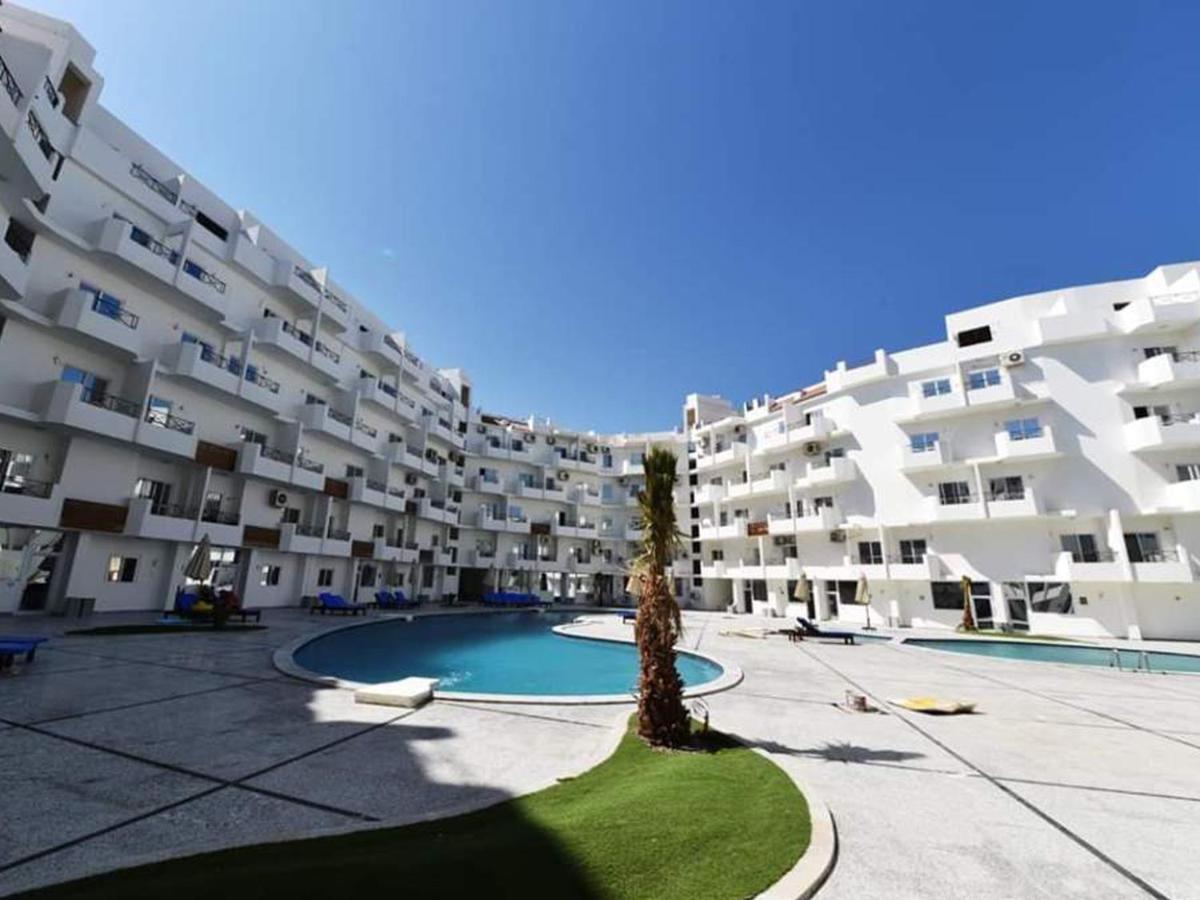 Apartment Bella Vita Near The Sea Redsealine Hurghada Bagian luar foto