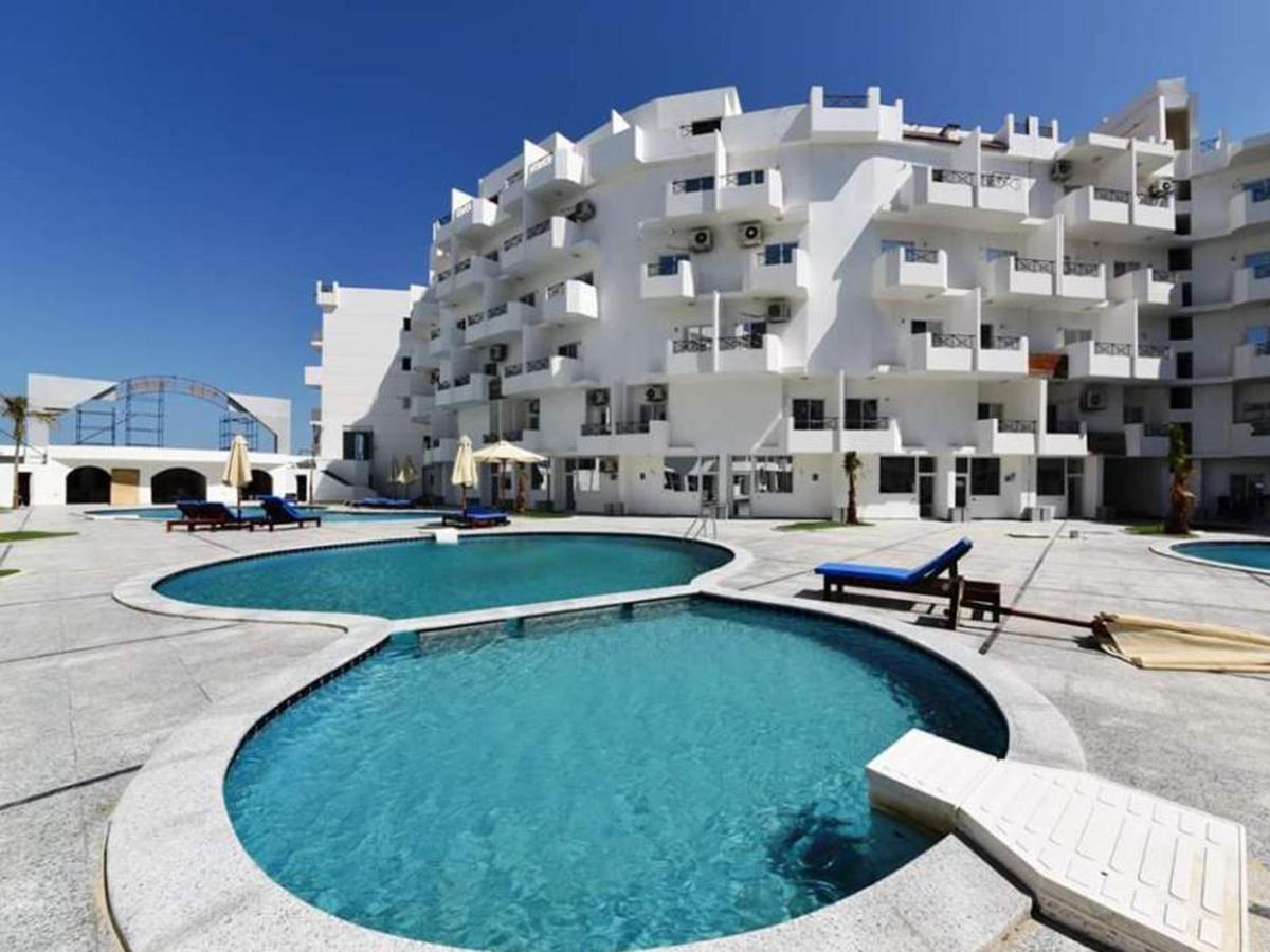 Apartment Bella Vita Near The Sea Redsealine Hurghada Bagian luar foto