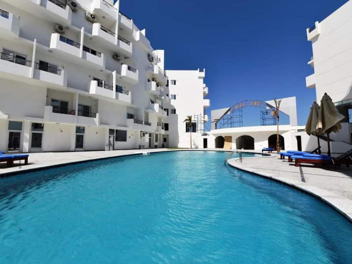 Apartment Bella Vita Near The Sea Redsealine Hurghada Bagian luar foto